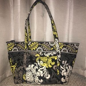 Very Bradley Baroque Tote